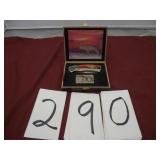 POLAR BEAR COMMEMORATIVE KNIFE& LIGHTER SET