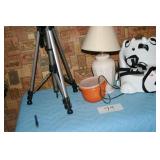 TRIPOD, BOOSTER SEAT