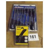 15 PC SCREWDRIVER SET & STANLEY KNIFE(NEW)