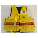 YELLOW STEARNS LIFE JACKET ADULT L-XL