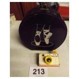 VINTAGE BALLERINA CASE & FISHER PRICE CAMERA