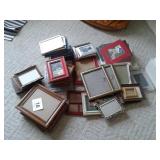 PICTURE FRAMES