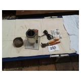 Lee lead smelting pot bullet mold