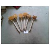 6 brushes