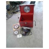 Skil circular saw with extra blades and case