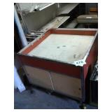 SQUARE TABLE WITH STORAGE