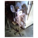 GRINDER ON METAL STAND