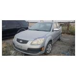2006 Kia Rio KNADE123266140800 Abandoned