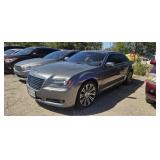 2012 CHRY 300S 2C3CCABG2CH279685 Runs/drives