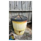275 Gallon Vertical Poly Storage Tank, Yellow, Dome Lid, 2" Valve, Cracked - Free-Standing