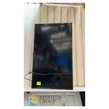 Insignia NS-39E480A13 39" 1080p LED TV, 3 HDMI, 2013, Serial: 39G125008H00289