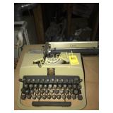 Crest Type Writer