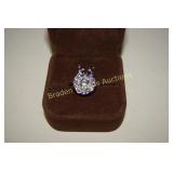 LADIES STERLING SILVER AND PURPLE AMETHYST RING.