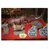 TRAY OF ASSTD DECORATIONS