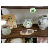 SHELF NATIVE AMERICAN COLLECTIBLES.