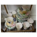 GROUP OF 28 CONTEMPORARY DISHES.