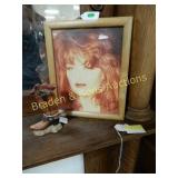 FRAMED 8" X 10" WYNONA JUDGE PICTURE AND ONE