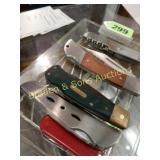 TRAY OF ASSTED POCKET KNIVES.