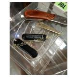 TRAY OF ASSTED POCKET KNIVES.