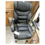 GROUP OF 2 USED OFFICE CHAIRS.