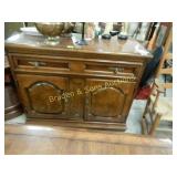 CONTEMPORARY THOMASVILLE BUFFET.