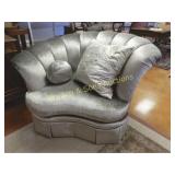 LIKE NEW DESIGNER HANDCRAFTED SWIVLE CHAIR BY