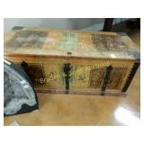 VINTAGE STORAGE TRUNK.