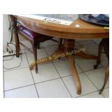 VINTAGE ROUND OAK DINING TABLE WITH 2 CHAIRS