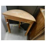 CONTEMPORARY HALL TABLE.