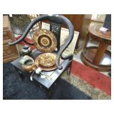 GROUP OF 2 VINTAGE CHAIRS.