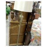 CONTEMPORARY FLOOR LAMP.