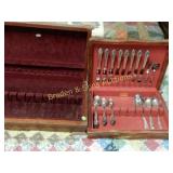 GROUP OF VINTAGE SILVERWARE AND 2 SILVERWARE