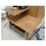 GROUP OF 2 VINTAGE END TABLES.