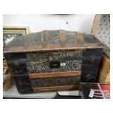 VINTAGE TRUNK