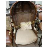 VINTAGE WICKER CHAIR