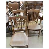 GROUP OF 4 VINTAGE DINING CHAIRS
