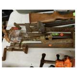 GROUP OF 5 WOOD CLAMPS