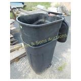 GROUP OF 2 TRASH CANS WITH LIDS