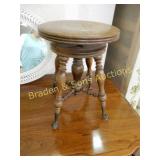 VINTAGE PIANO STOOL.