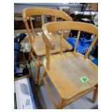 GROUP OF 2 SMALL VINTAGE CHAIRS