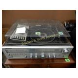 VINTAGE SOUNDDESIGN AM/FM STEREO W/ TURN TABLE