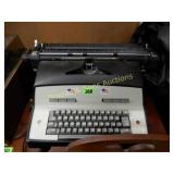 VINTAGE IBM TYPEWRITER