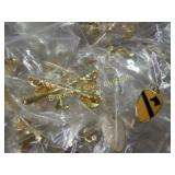 GROUP OF APPROX 300 MILITARY PINS
