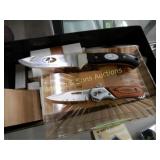 GROUP OF 2 USED FOLDING POCKET KNIVES