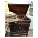 ANTIQUE ELECTROLA BY VICTOR IN WORKING ORDER