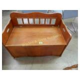 VINTAGE STORAGE CHEST