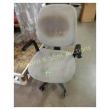 USED OFFICE CHAIR