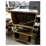 GROUP OF 2 VINTAGE END TABLES