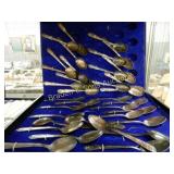 GROUP OF ASSTD VINTAGE SILVER WARE IN CARRY CASE