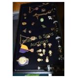 TRAY OF ASSTD PINS, INCLUDING LIONS CLUB, ETC